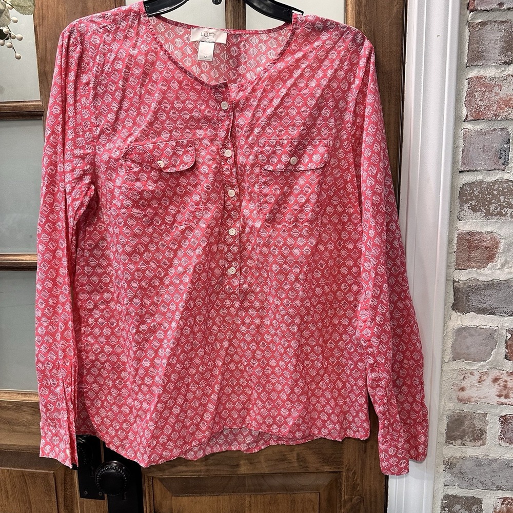 LOFT Henley Blouse Womens‎ Medium Pink Geometric Print Long Sleeve Cotton Top